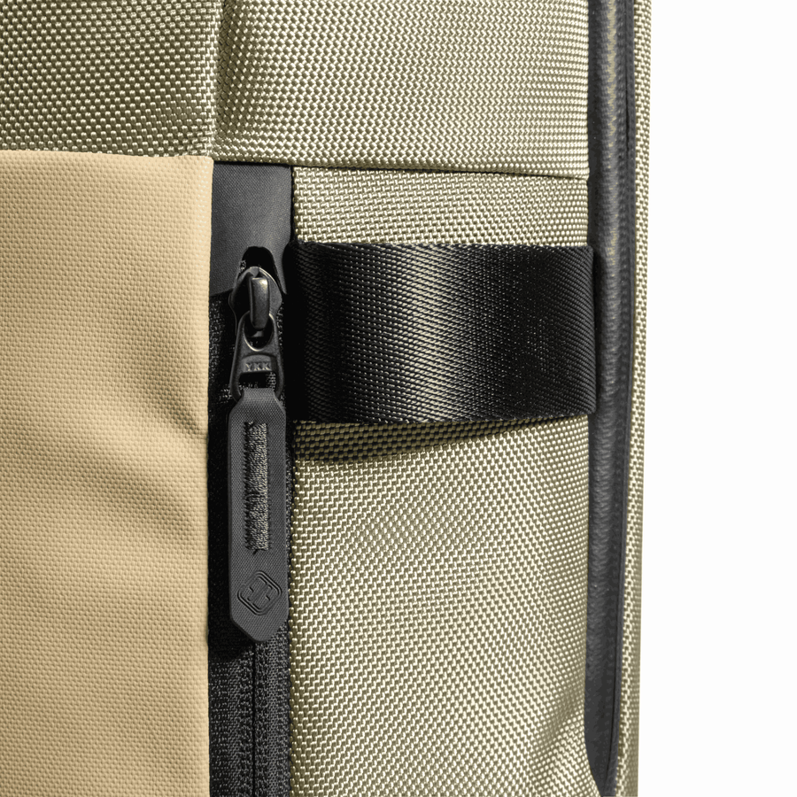 Tomtoc Navigator - T24 Sling Bag 14.7L - Black