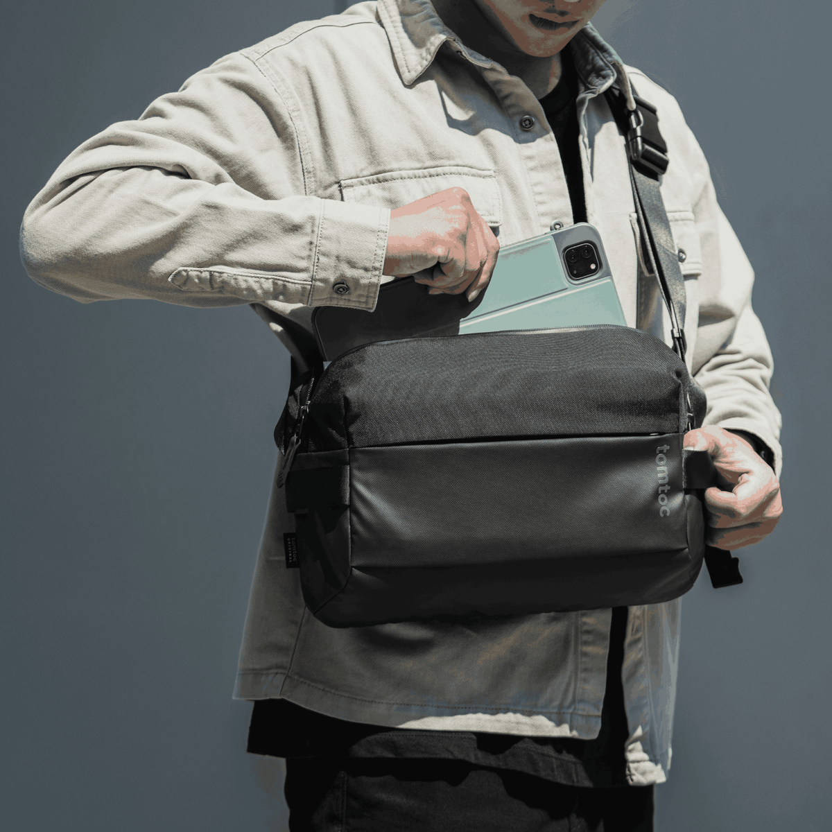 Tomtoc Explorer - T21 Slingbag M 11/7L Black — Mango
