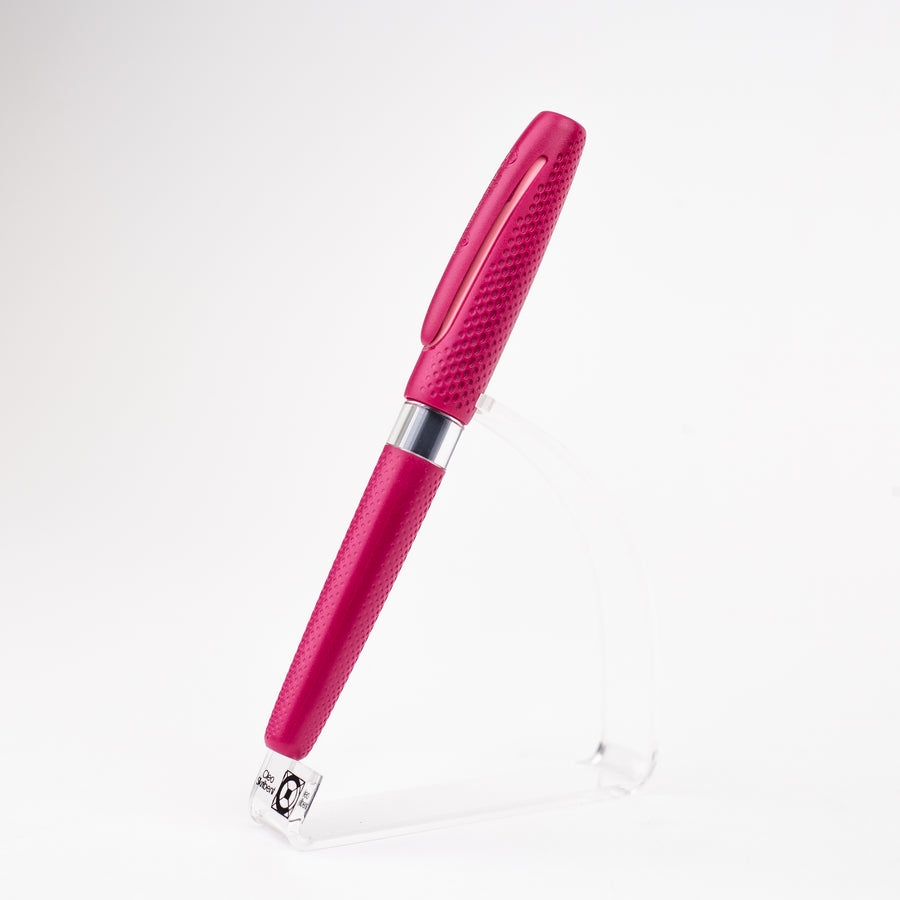 pelikan-Ilo-P475-fountain-pen-red-front-view