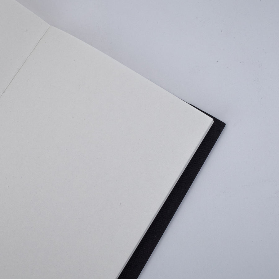 Potentate Black Paper Cover Sketchbook - A5 (142x210mm)