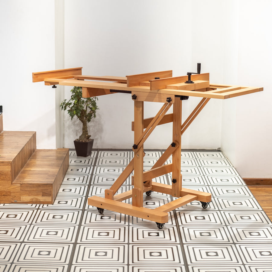 Professional Artist Wooden Easel