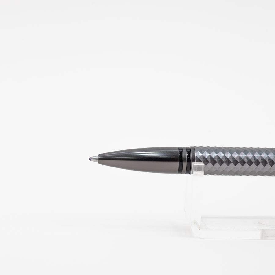 lapis-bard-contemporary-torque-ballpoint-pen-titanium-colour-with-shiny-gunmetal-trims-(Special Edition)-nib-view