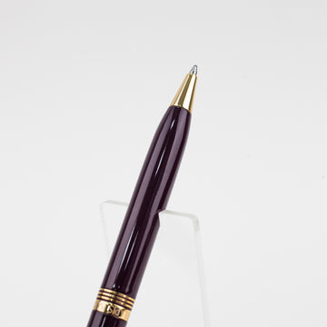 lapis-bard-contemporary-ballpoint-pen-with-gold-trim- bordeaux-nib-view