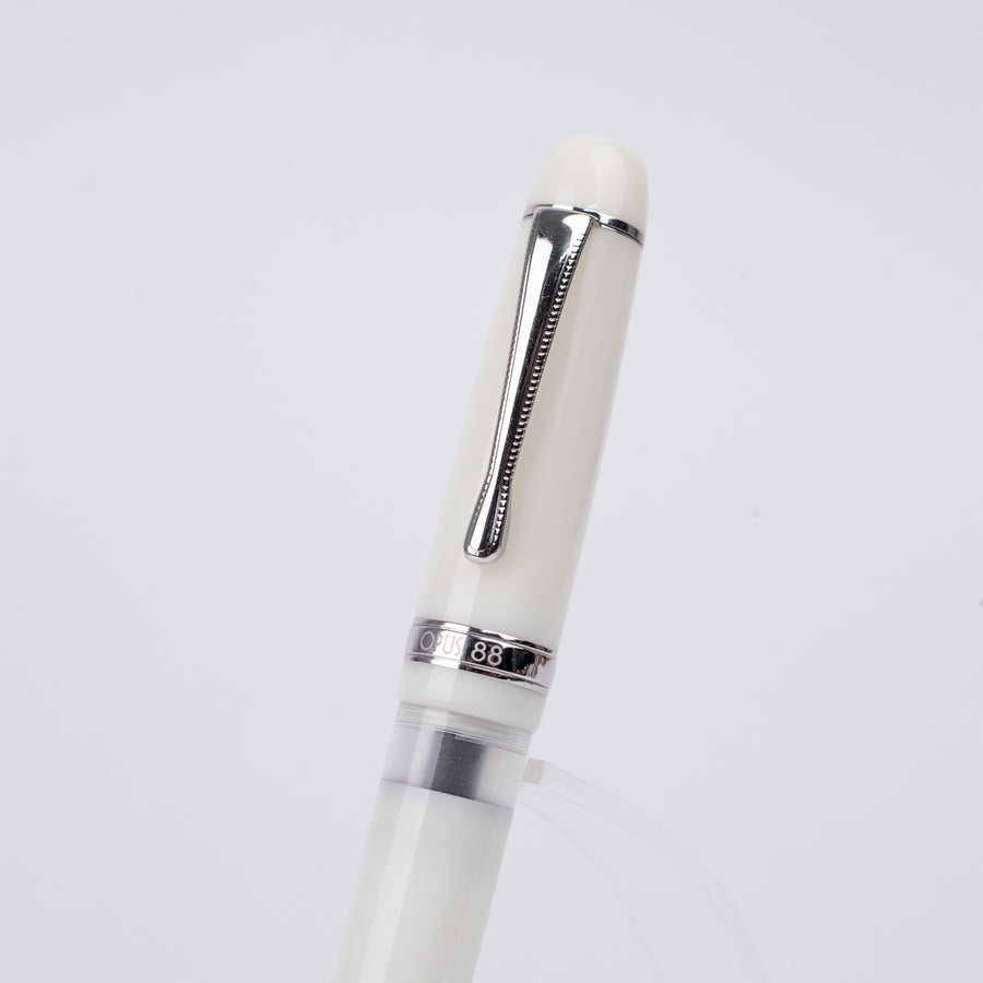 Opus 88 Jazz Fountain Pen - Solid White