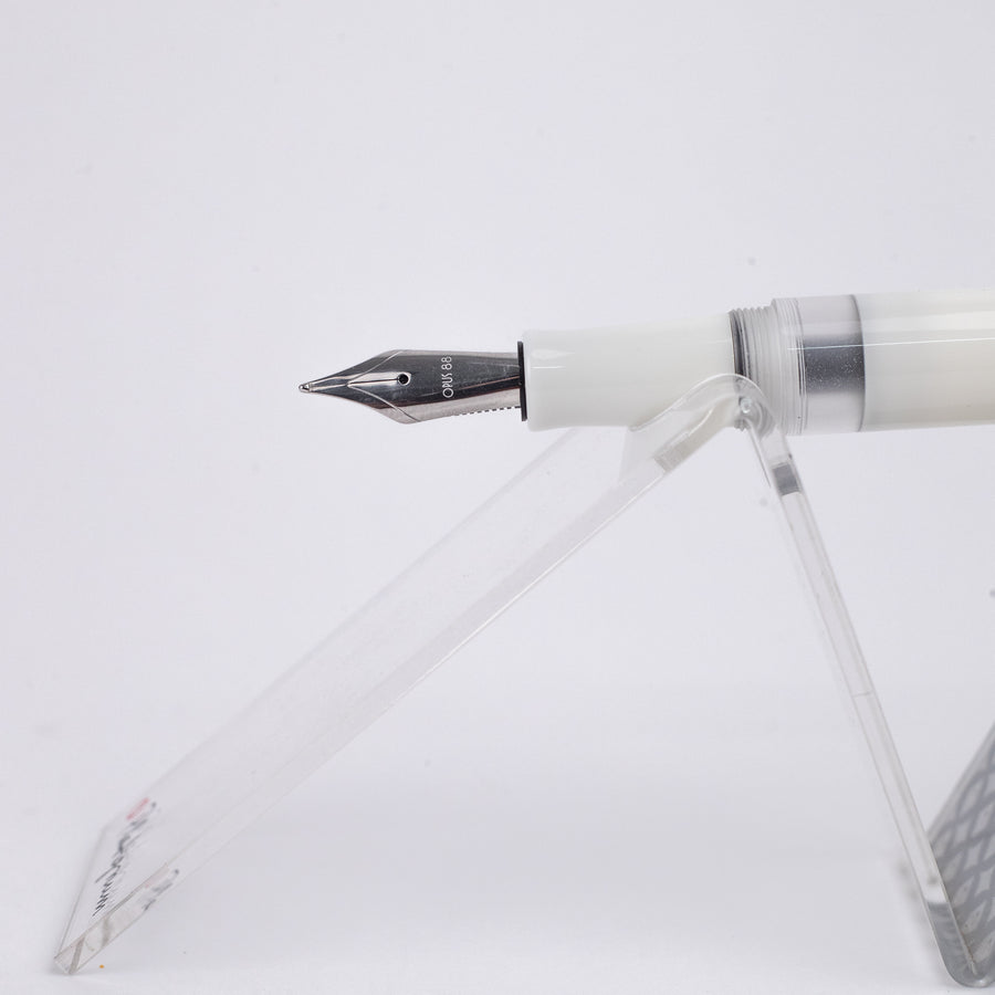 Opus 88 Jazz Fountain Pen - Solid White