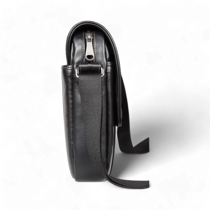 ELAN - Foam Shoulder Bag with Flap - Black