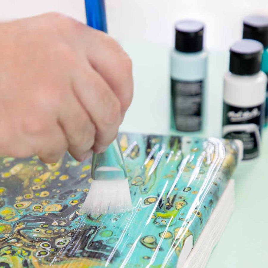 Mont Marte SuperCell Pouring Paint Kit Premium 67pc