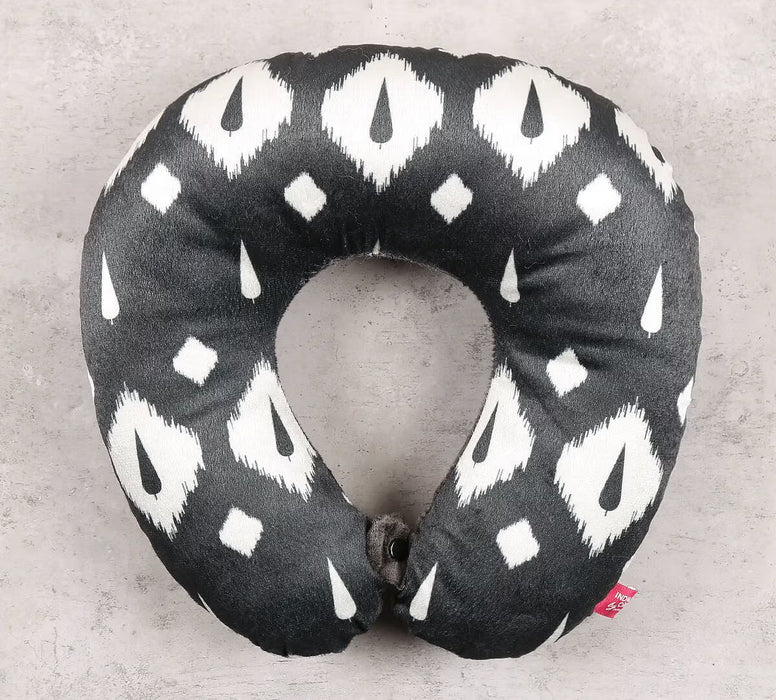 India Circus – Conifer Symmetry U-Shape Neck Pillow