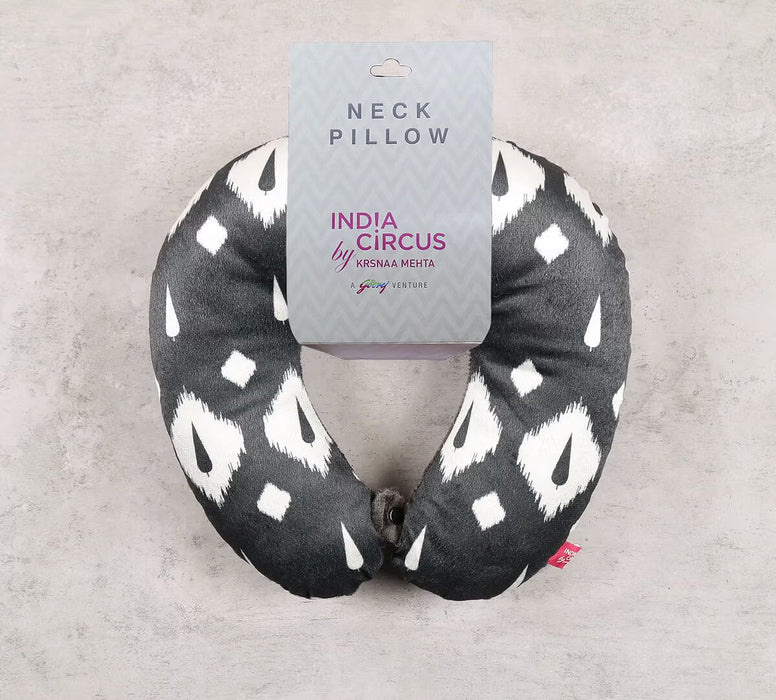 India Circus – Conifer Symmetry U-Shape Neck Pillow