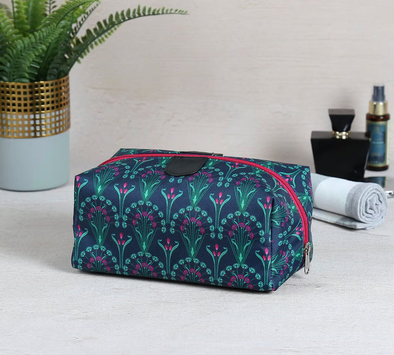 India Circus – Dichasial Charm Utility Pouch